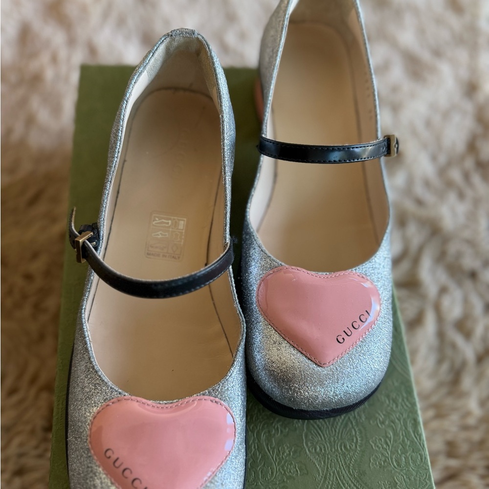 Gucci Kids Silver and Pink Heart Shoes